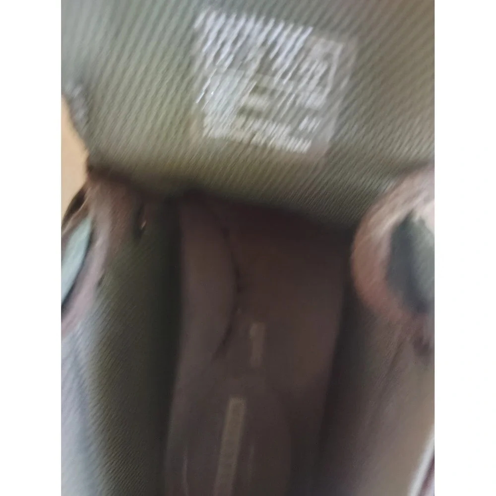 Clarks collection dark